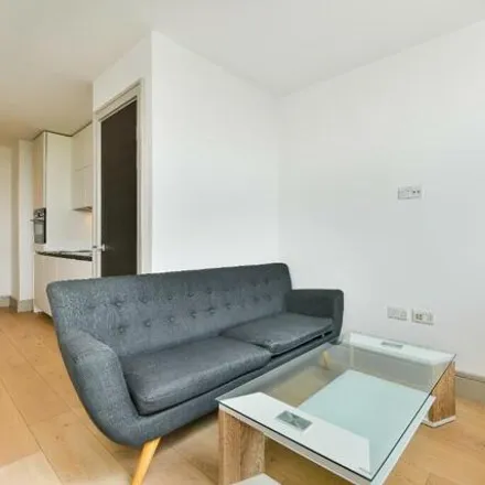 Image 5 - Middlesex House, High Street, London, HA8 7EE, United Kingdom - Apartment for rent