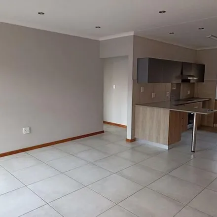 Image 3 - Louw Avenue, Lakefield, Benoni, 1461, South Africa - Apartment for rent