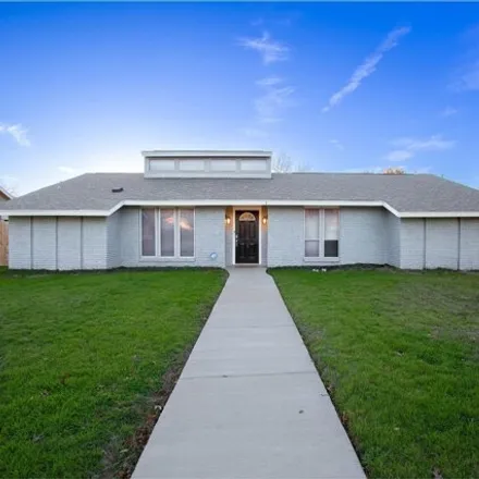 Buy this 3 bed house on 1903 Pat Lane in Carrollton, TX 75006