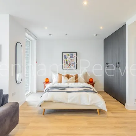 Image 3 - Friary Road, London, W3 6ZE, United Kingdom - Apartment for rent