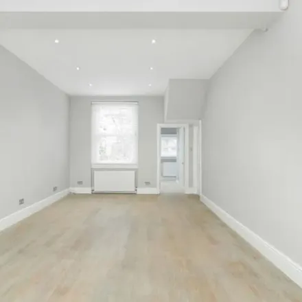 Image 3 - 10 Elm Tree Road, London, NW8 9JX, United Kingdom - Townhouse for rent