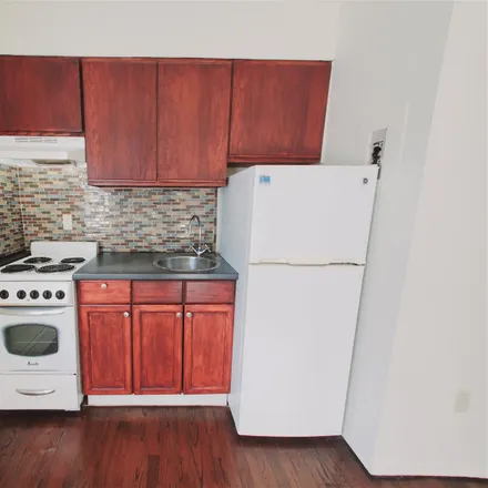 Rent this 1 bed condo on 388 Courtland Avenue