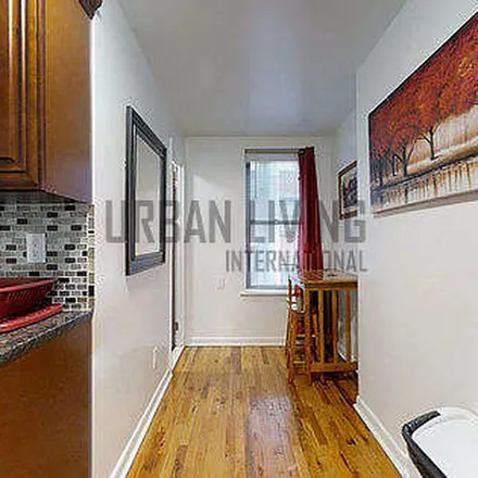 Image 5 - 314 West 40th Street, New York, NY 10018, USA - Apartment for rent