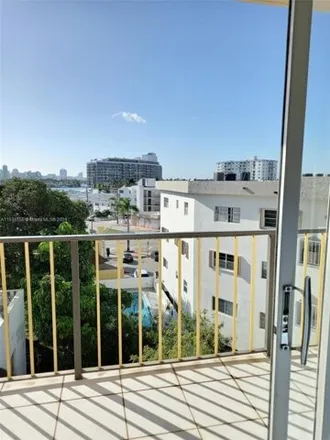 Buy this 1 bed condo on 7150 Indian Creek Dr Apt 505 in Miami Beach, Florida