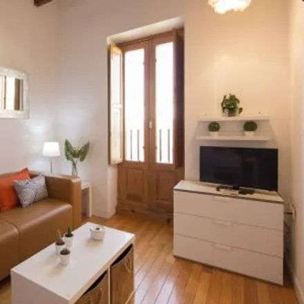 Rent this 3 bed apartment on Madrid in Templete Cantaor José Menese, Plaza Huarte de San Juan
