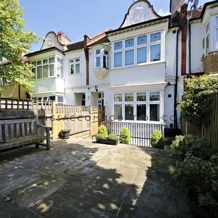 Rent this 1 bed apartment on 28 Elmcourt Road in West Dulwich, London