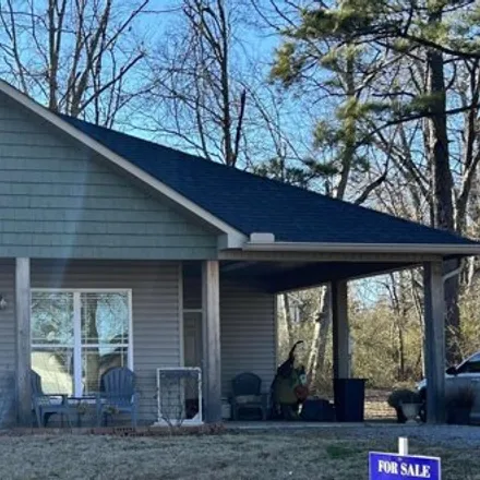 Buy this 3 bed house on 686 South Drew Street in Star City, AR 71667