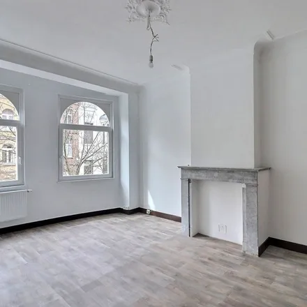 Rent this 1 bed apartment on Avenue Chazal - Chazallaan 101 in 1030 Schaerbeek - Schaarbeek, Belgium