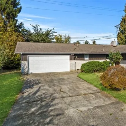 Buy this 3 bed house on 124 Southwest 312th Place in Federal Way, WA 98023