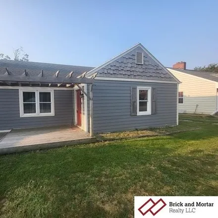 Buy this 2 bed house on 1685 Court Street in Beatrice, NE 68310