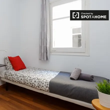 Rent this 3 bed room on Carrer de Pareto in 31, 08902 l'Hospitalet de Llobregat