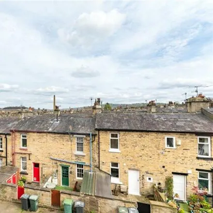 Image 8 - Albert Road, Saltaire, BD18 4NS, United Kingdom - Townhouse for sale