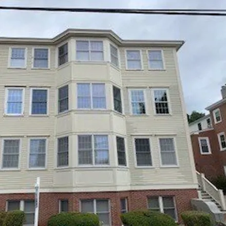 Rent this 1 bed condo on 102 State Street in Newburyport, MA 01950