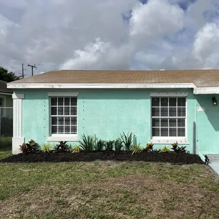 Buy this 2 bed house on unnamed road in Delray Beach, FL 33444