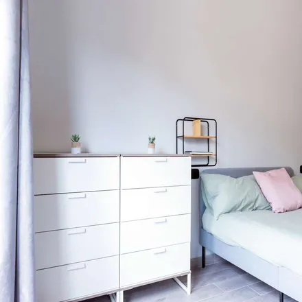 Rent this 5 bed room on Via Luigi Ungarelli in 00162 Rome RM, Italy