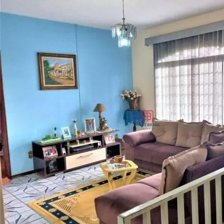 Buy this 5 bed house on Avenida Wagner Lemos Machado in Açude, Itajubá - MG