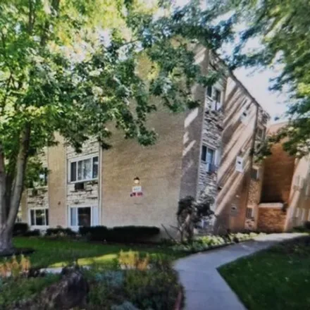 Buy this 2 bed condo on 602 Mulford Street in Evanston, IL 60202