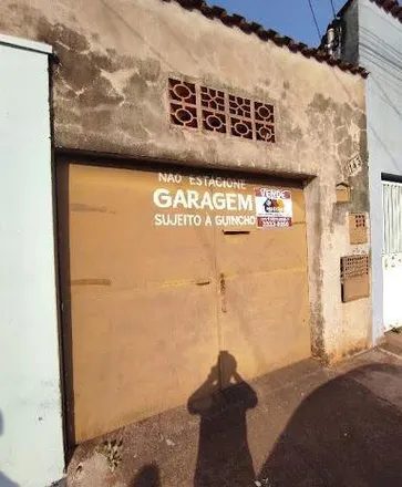 Image 1 - Rua Dagoberto Prata, Jardim Induberaba, Uberaba - MG, 38045-000, Brazil - House for sale