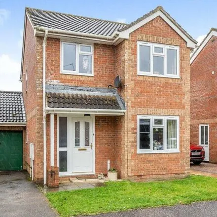 Buy this 3 bed house on Plum Way in Willand, EX15 2QR
