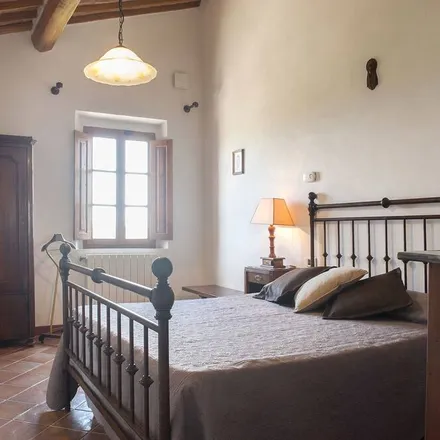 Rent this 2 bed apartment on San Gimignano in Siena, Italy