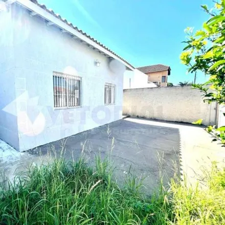 Buy this 2 bed house on Rua Dom Fernando Mascarenhas in Praia das Palmeiras, Caraguatatuba - SP