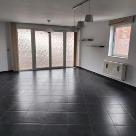 Image 1 - Rue Geoges Gay 31, 6041 Charleroi, Belgium - Apartment for rent