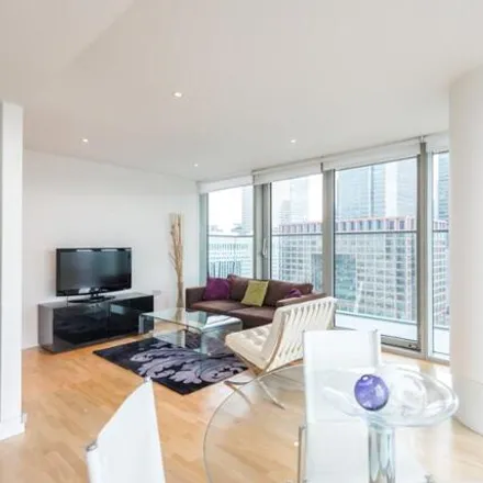 Rent this 2 bed room on Landmark West Tower in 22 Marsh Wall, Canary Wharf