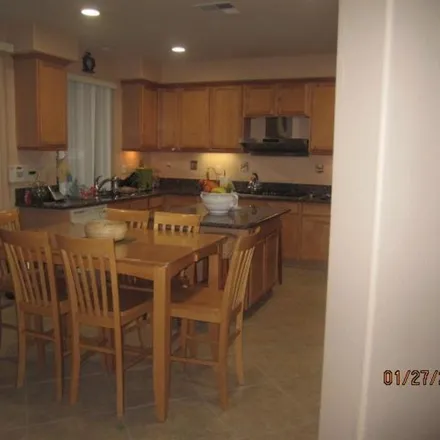 Image 4 - 6518 Longbranch Street, Eastvale, CA 92880, USA - Townhouse for rent