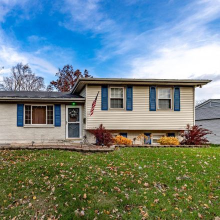 Rent this 3 bed house on 245 Grantwood Drive in West Carrollton, OH 45449