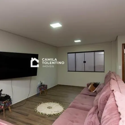 Buy this 5 bed house on Rua José Valderde Ayala in Poços de Caldas - MG, 37713-326