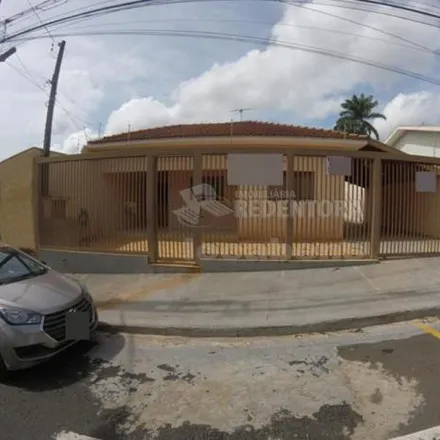 Buy this 4 bed house on Rua Conselheiro Saraiva in Loteamento Vila Nova, São José do Rio Preto - SP