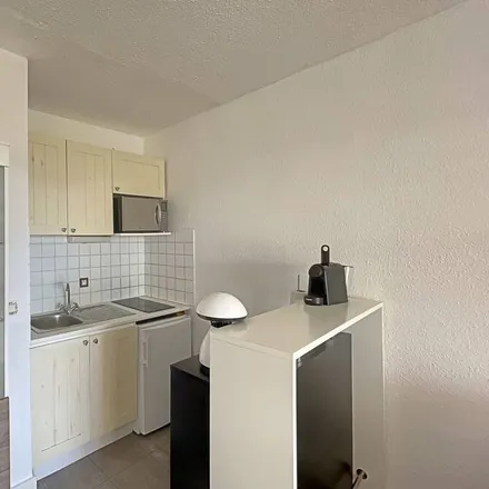 Rent this 1 bed apartment on Saintes Maries De La Mer in 2 Avenue Léon Gambetta, 13460 Saintes-Maries-de-la-Mer