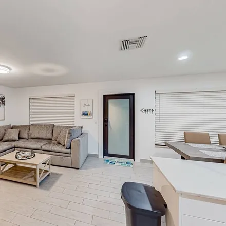 Image 2 - Riviera Beach, FL, 33404 - Apartment for rent