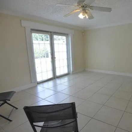 Image 4 - 357 Lytle Street, West Palm Beach, FL 33405, USA - House for rent