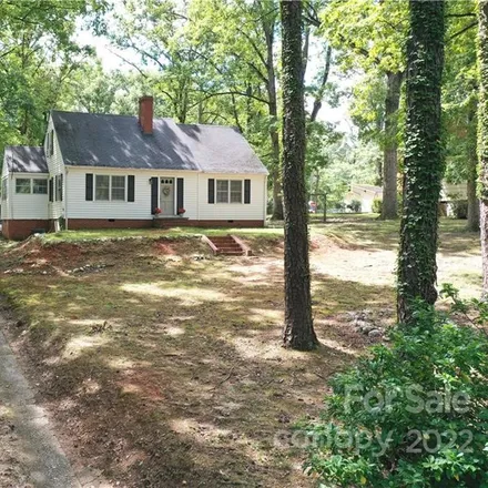 Buy this 4 bed house on 714 Winslow Circle in Wadesboro, NC 28170