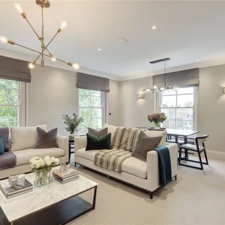 Image 2 - Kensington Gardens Square Garden, Kensington Gardens Square, London, W2 4BZ, United Kingdom - Apartment for rent