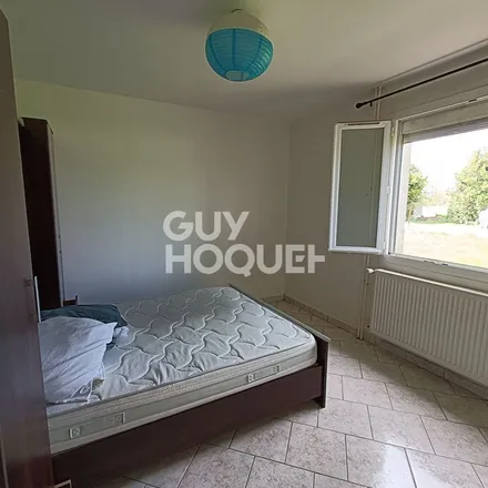 Image 5 - Route des Poiriers, 77550 Réau, France - Apartment for rent