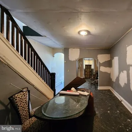 Image 7 - 2433 East Hoffman Street, Baltimore, MD 21213, USA - Townhouse for sale