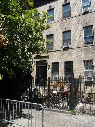 Buy this 3 bed condo on 741 MacDonough Street in New York, NY 11233