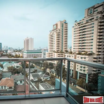 Image 1 - Charan Tower, Soi Sukhumvit 43, Vadhana District, Bangkok 10110, Thailand - Apartment for sale