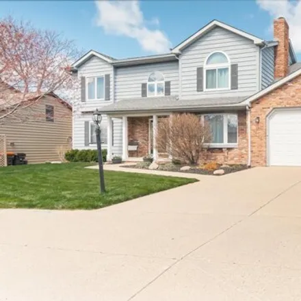 Buy this 4 bed house on 3595 West Tedford Drive in Peoria, IL 61614