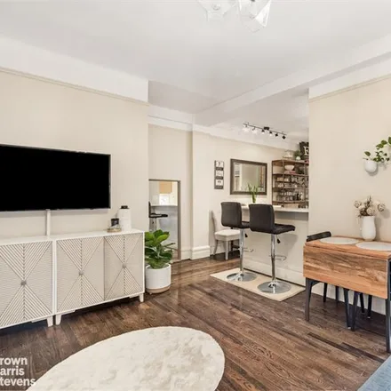 Image 2 - 55 WEST 95TH STREET 76 in New York - Apartment for sale