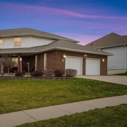 Buy this 6 bed house on 4880 Southchase Court in Iowa City, IA 52245