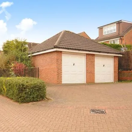 Buy this 5 bed house on unnamed road in Rickmansworth, WD3 8RS