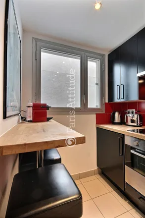 Image 6 - 38 Rue de Clichy, 75009 Paris, France - Apartment for rent