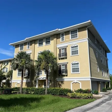 Buy this 3 bed condo on 10060 Lake Cove Dr Apt 201 in Fort Myers, Florida