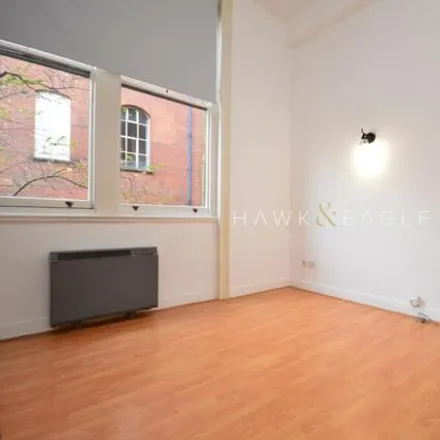 Image 2 - Arlington Building, 60 Fairfield Road, Old Ford, London, E3 2UB, United Kingdom - Apartment for rent