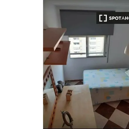 Rent this 4 bed room on Calle Poeta Narciso Franquelo Martínez in 29011 Málaga, Spain