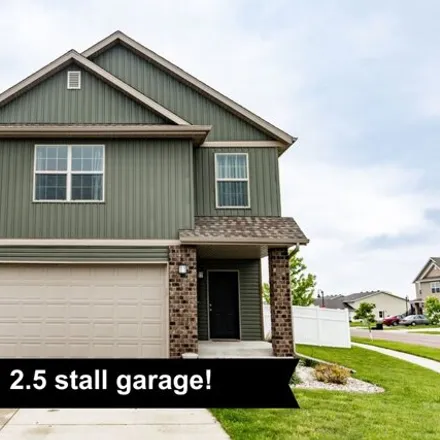 Buy this 3 bed house on 5381 49th Avenue South in Fargo, ND 58104