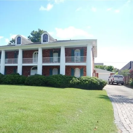 Rent this 5 bed house on 176 Commerce Street in Timberlane, Gretna